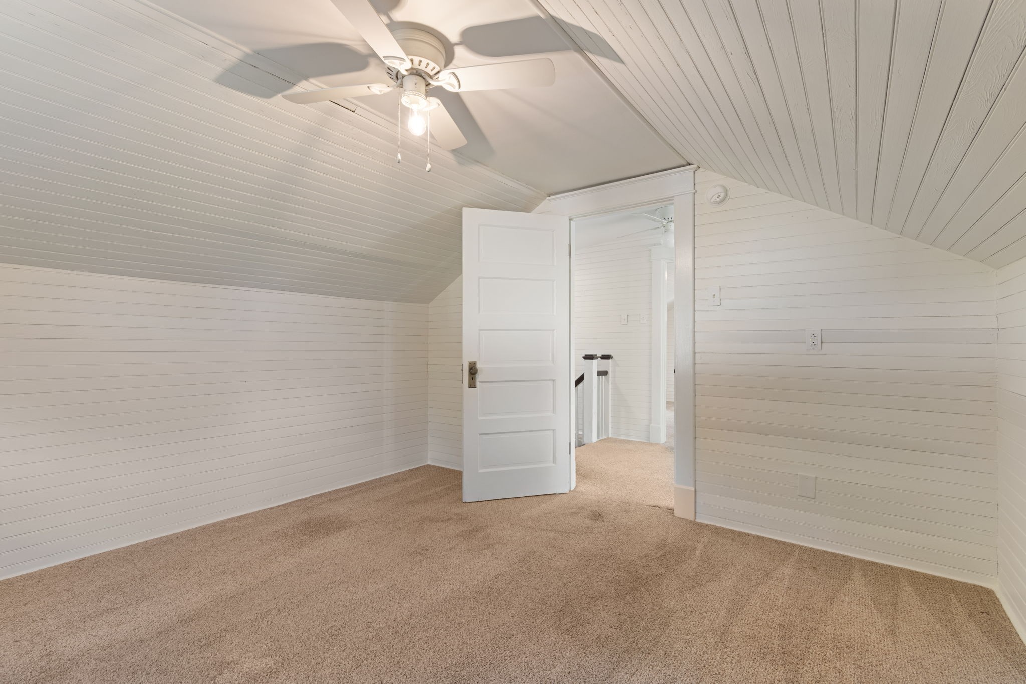 1812 Elizabeth Road Nashville TN 37218