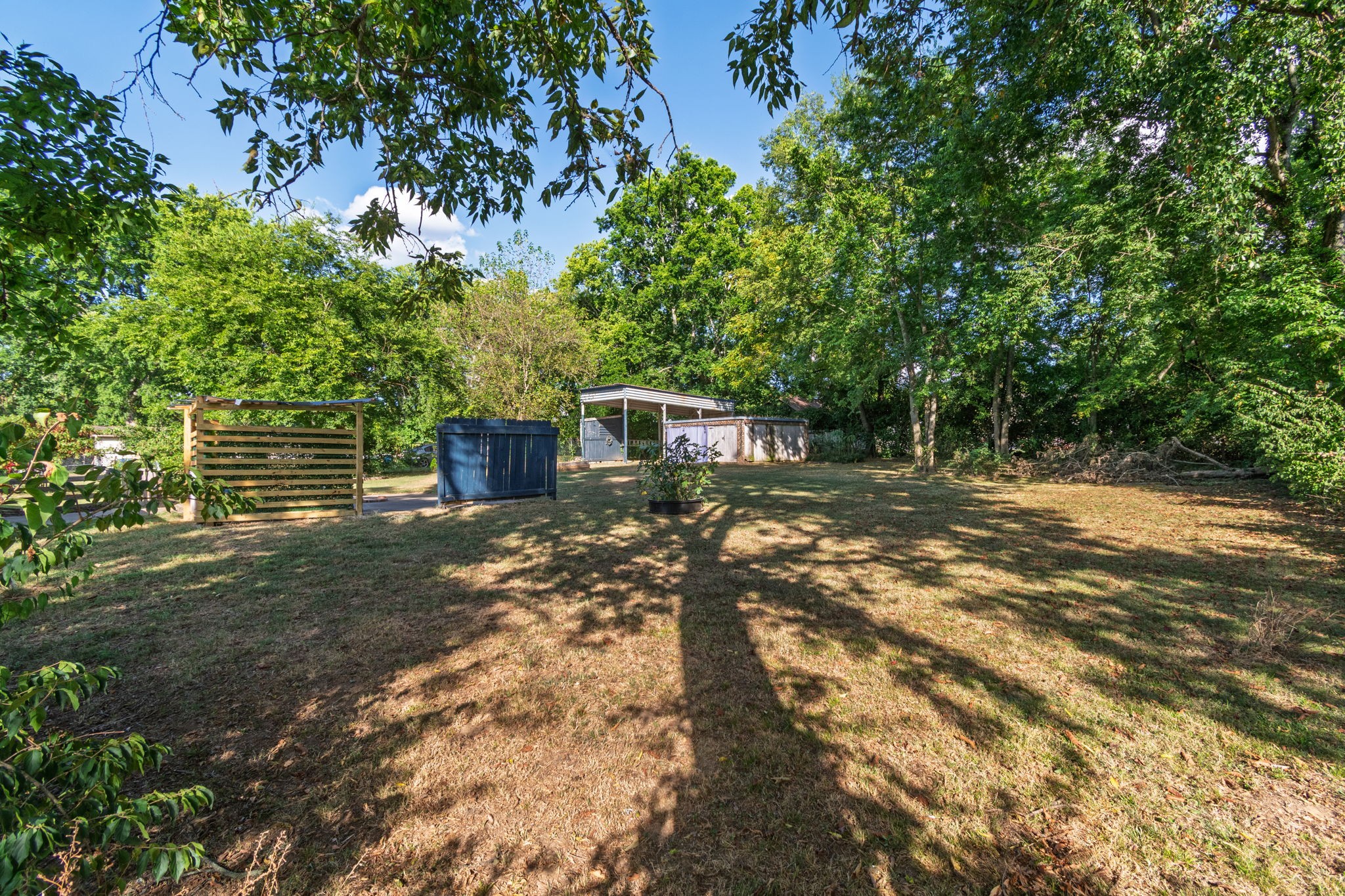 1812 Elizabeth Road Nashville TN 37218