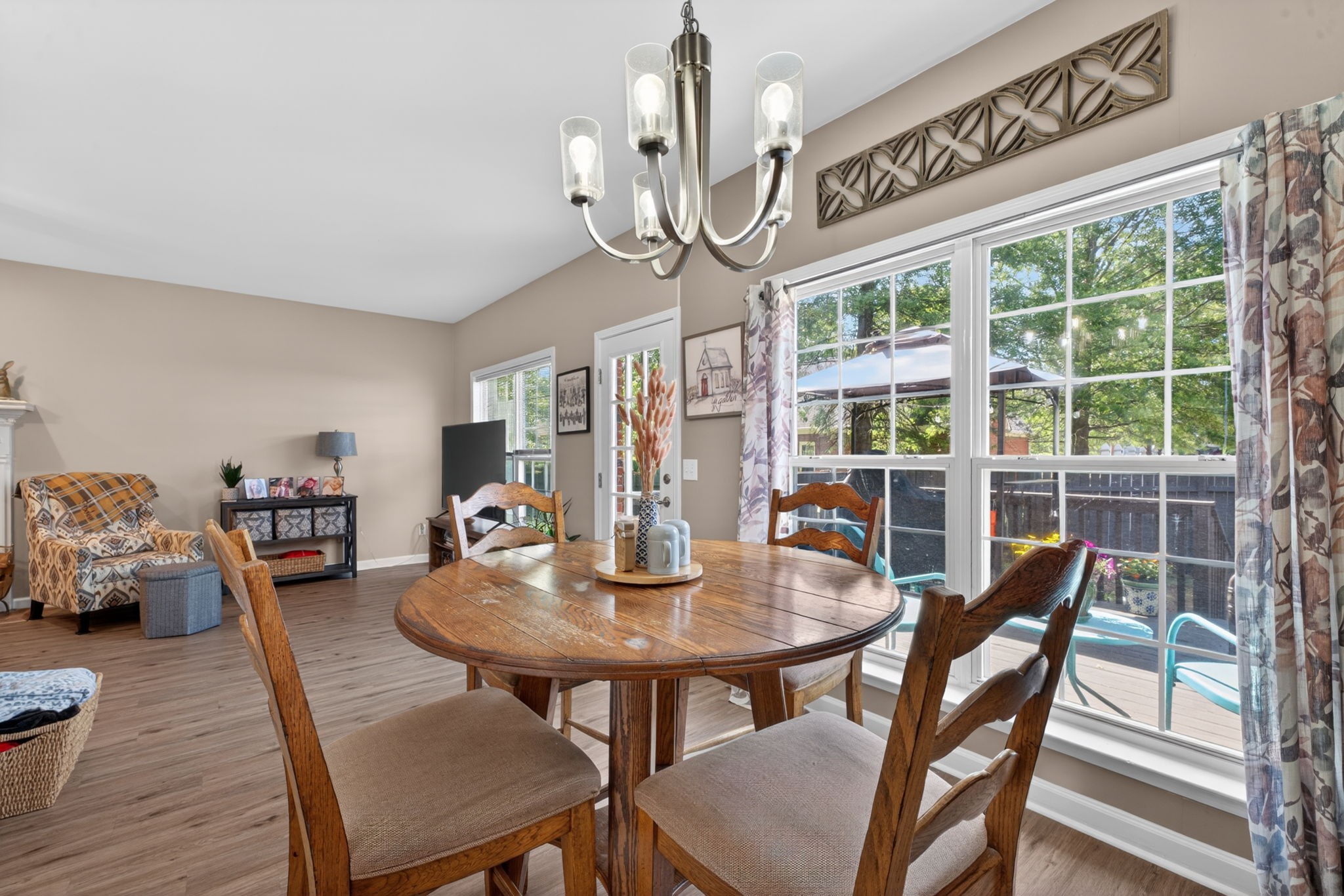 129 Deerview Drive Columbia TN 38401
