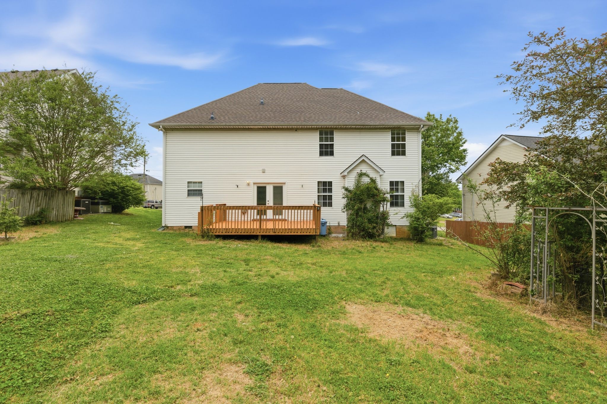 233 Briarcotes Circle La Vergne TN 37086