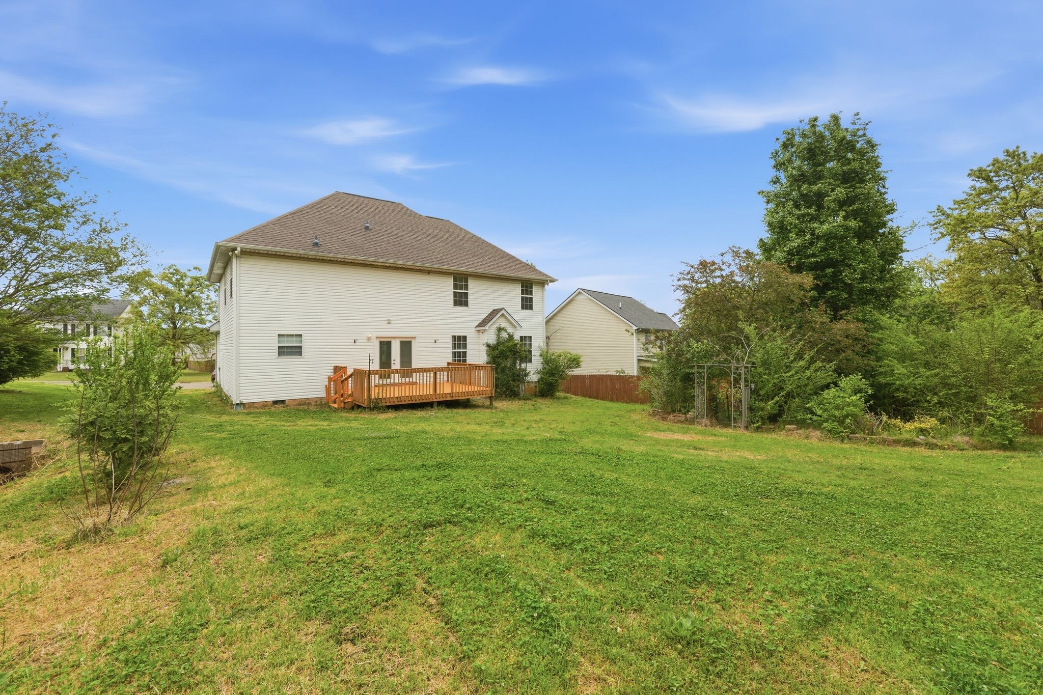 233 Briarcotes Circle La Vergne TN 37086
