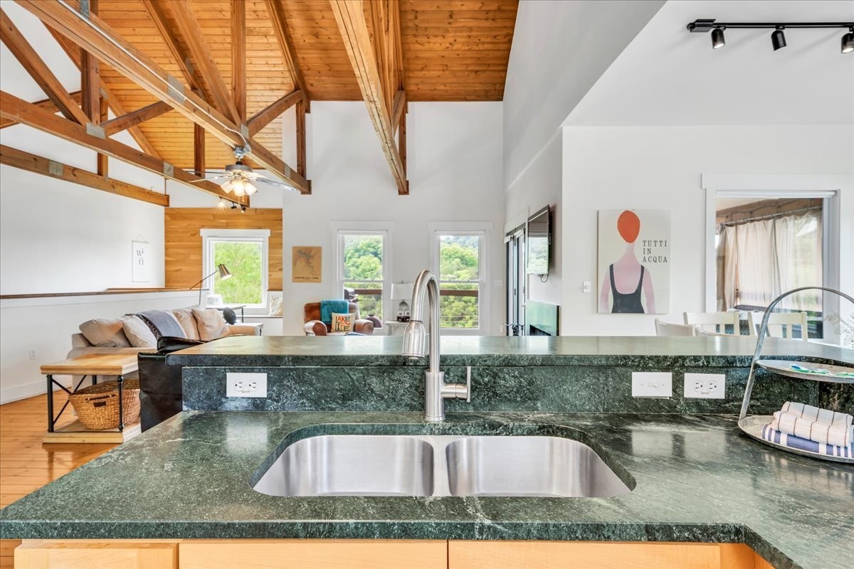 105 Sandgate Court Smithville TN 37166