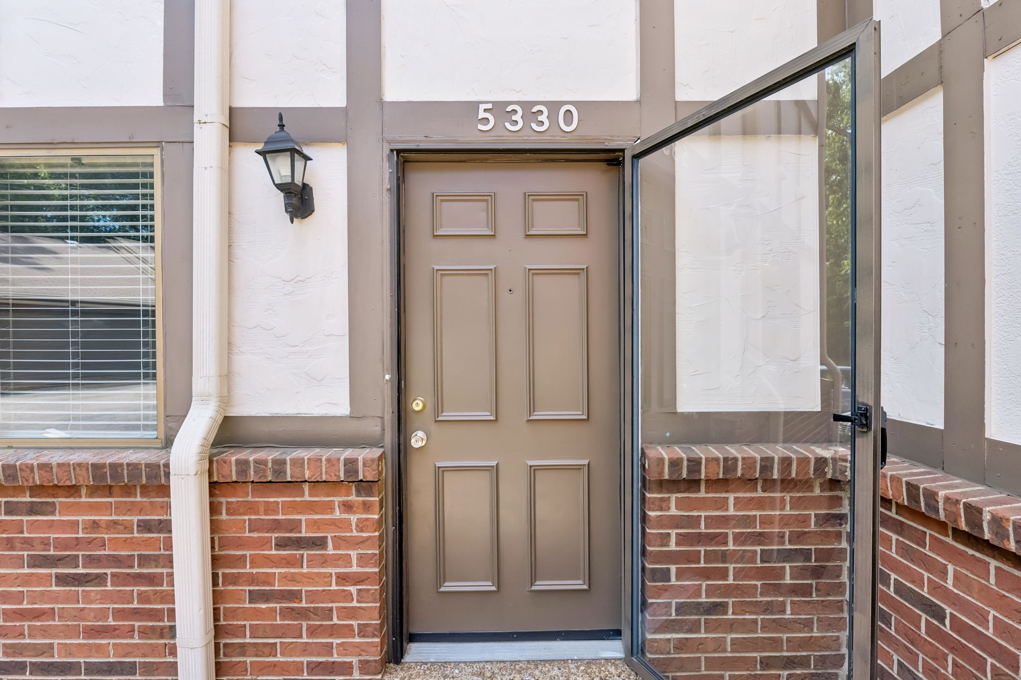 5330 Edmondson Pike Nashville TN 37211