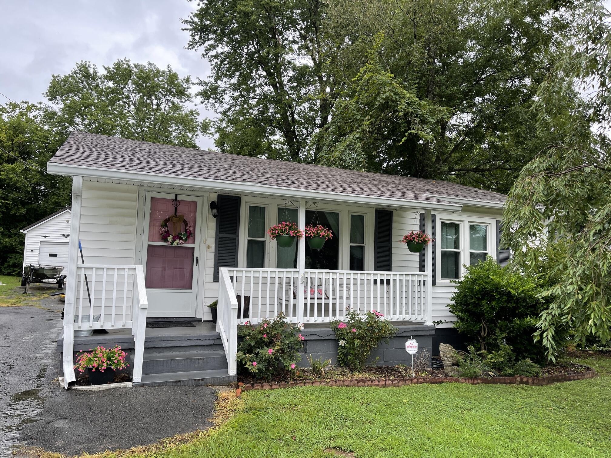 806 Willow Street, NW Cleveland TN 37311