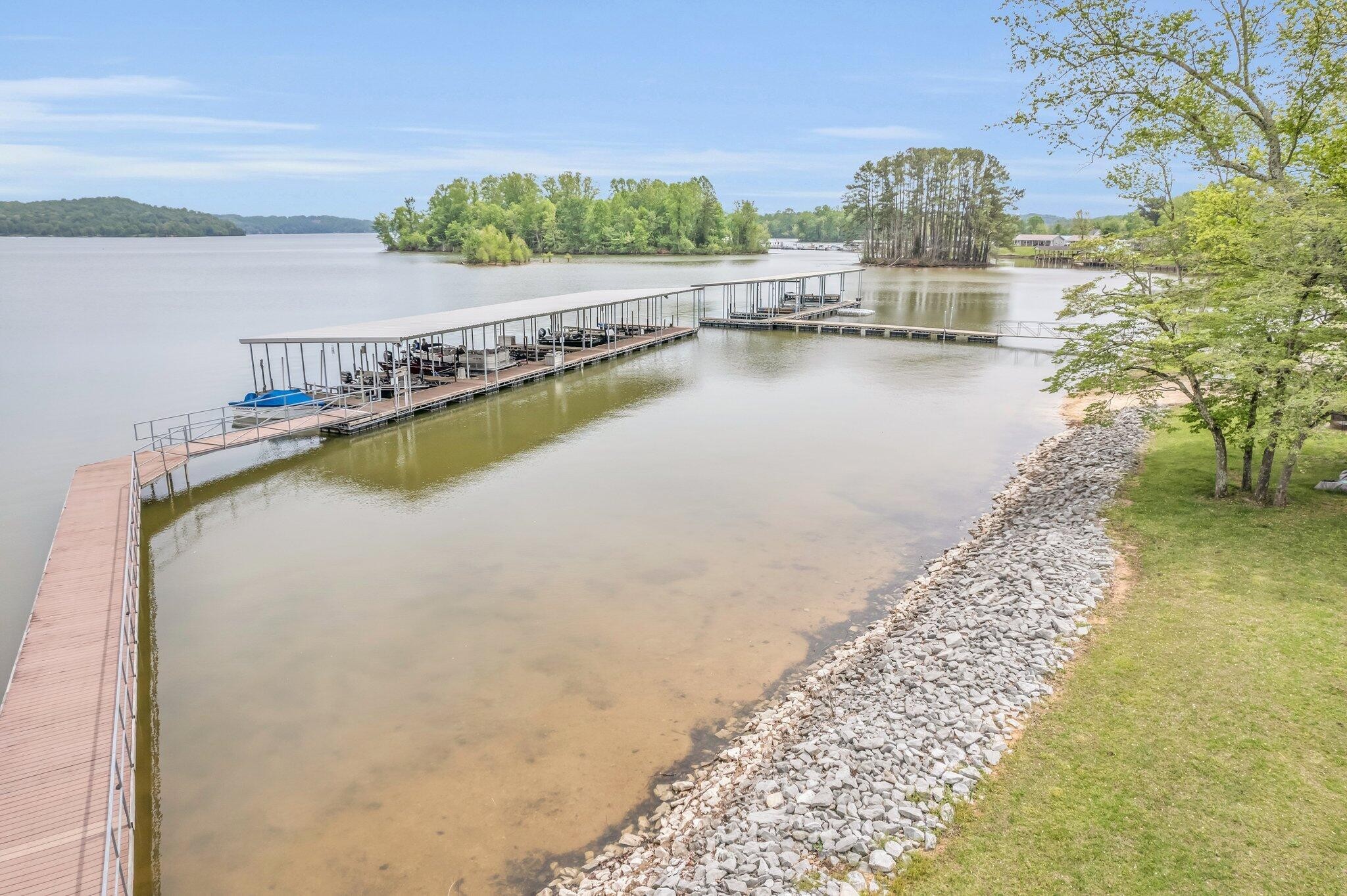 1255 New Lake Road Spring City TN 37381