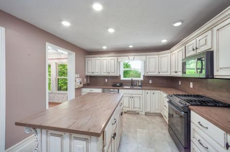 5280 Highway 100, W Decaturville TN 38329