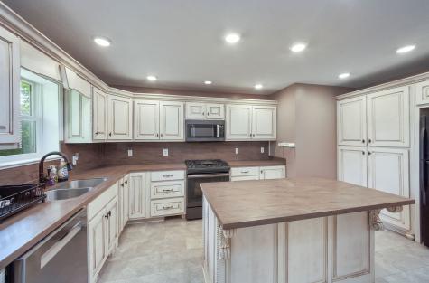 5280 Highway 100, W Decaturville TN 38329