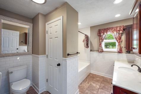 5280 Highway 100, W Decaturville TN 38329