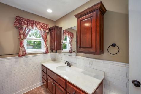 5280 Highway 100, W Decaturville TN 38329