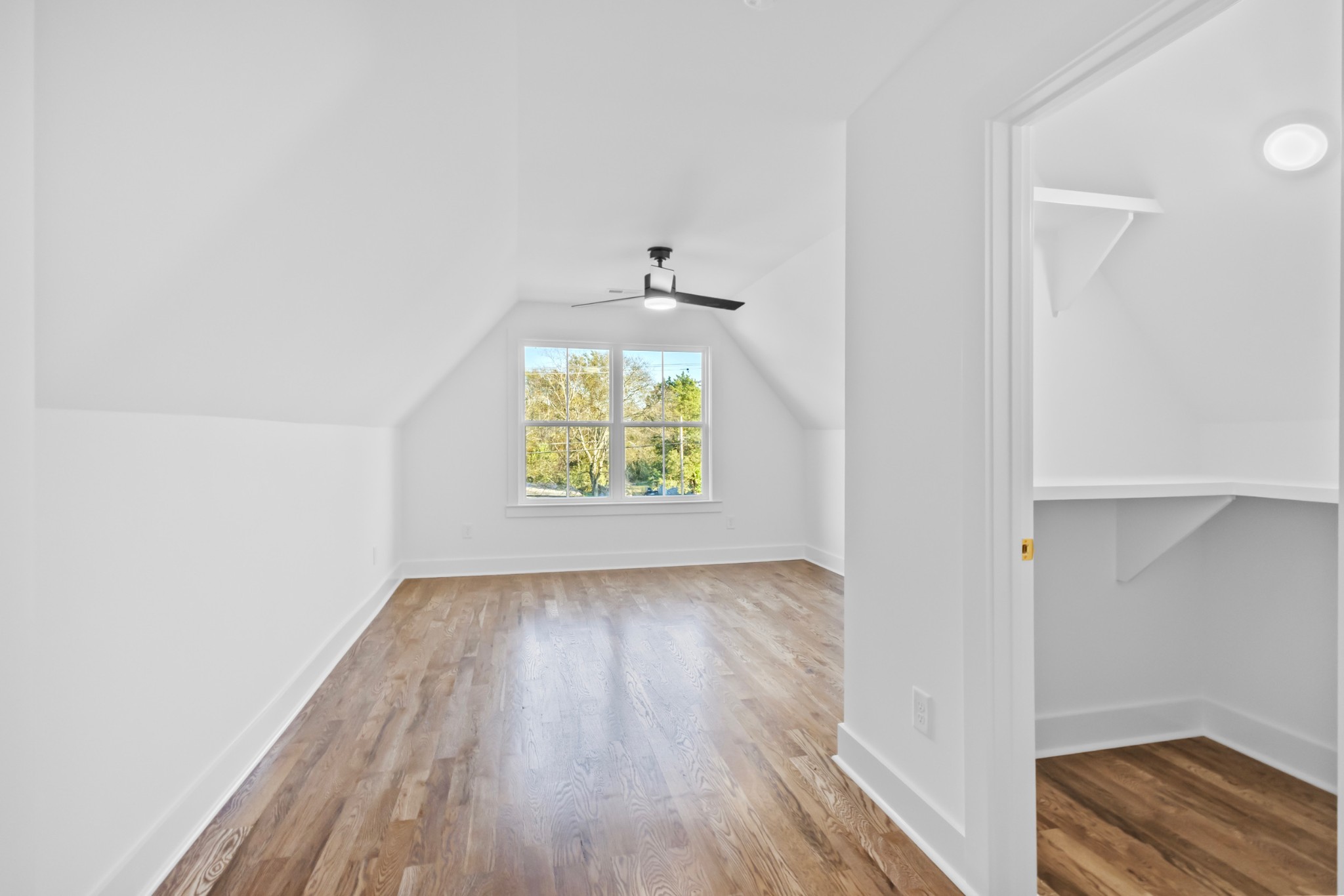 3824 Saunders Avenue Nashville TN 37216