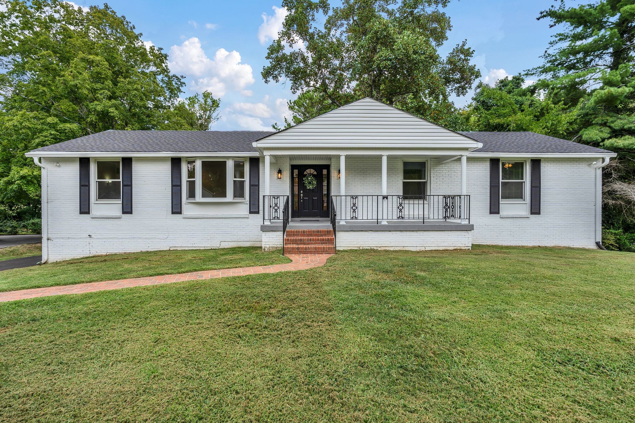 1037 Edwin Warner Drive Nashville TN 37205