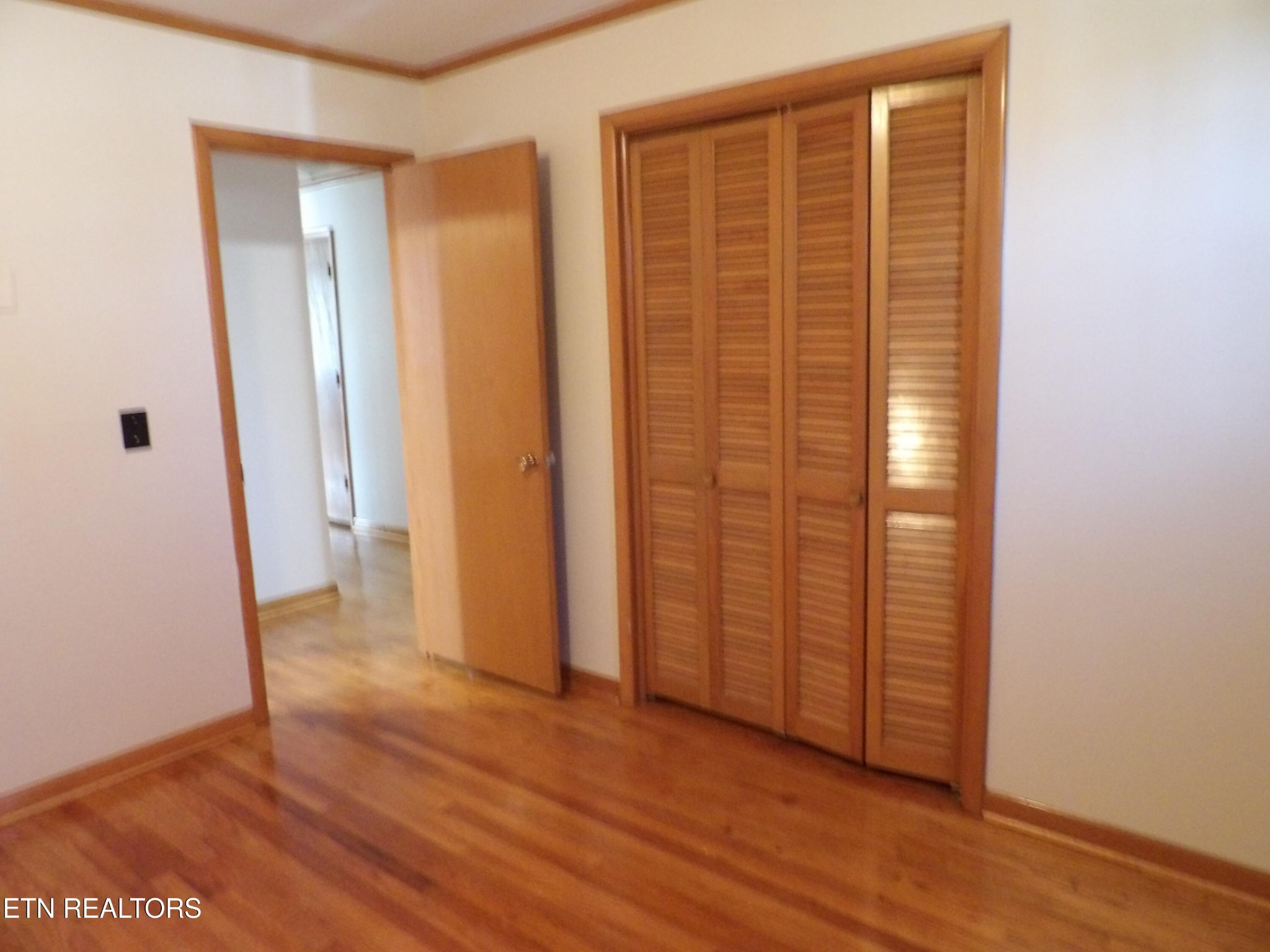 18 Sandra Lane Crossville TN 38555