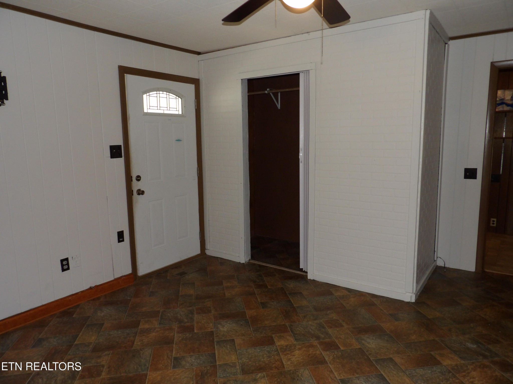 18 Sandra Lane Crossville TN 38555