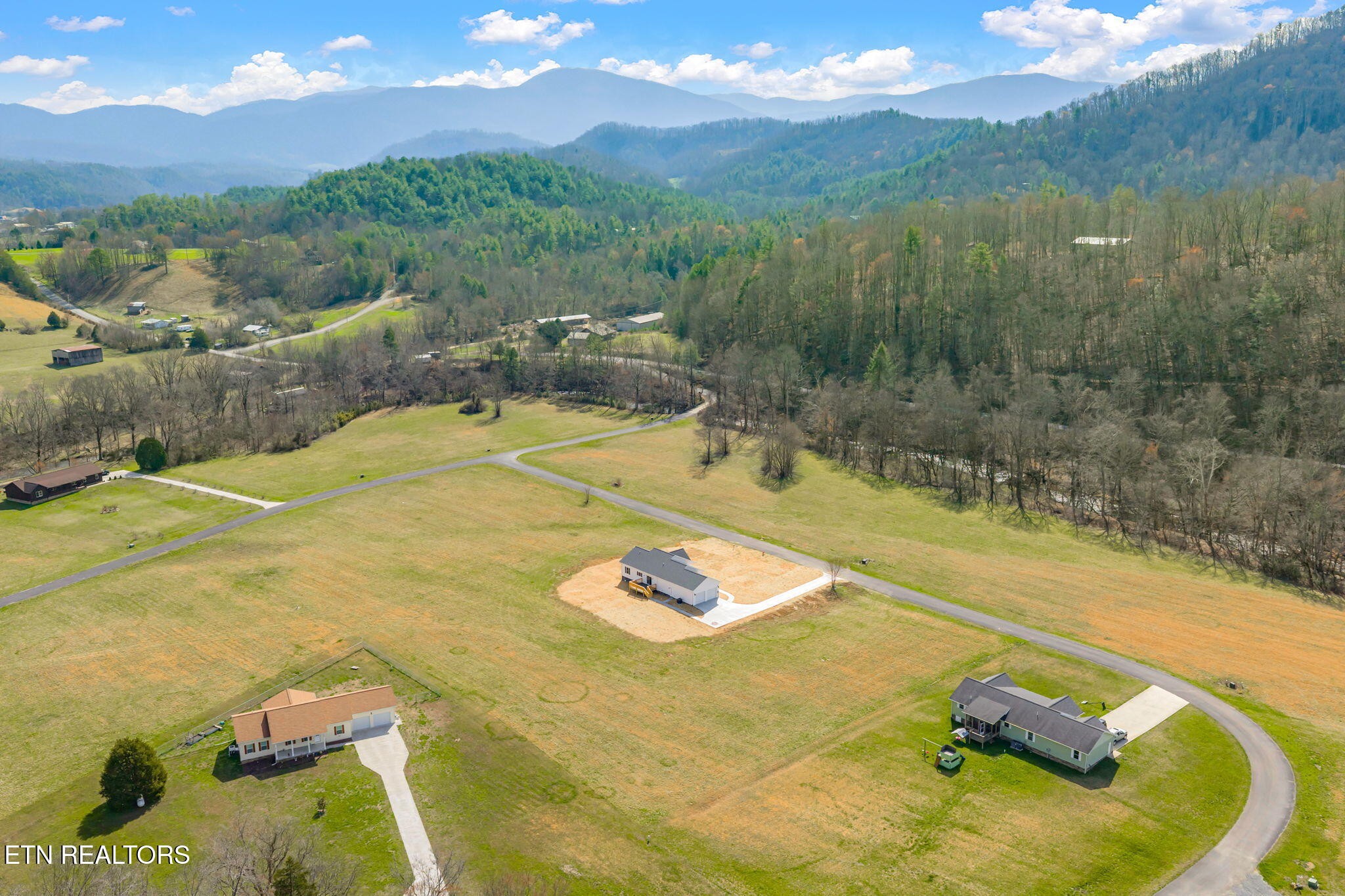 680 Kaylees Loop Del Rio TN 37727