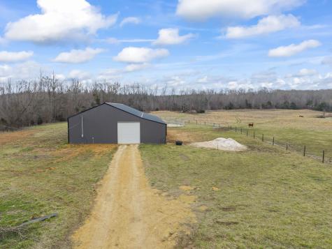 3877 Rockport Mcillwain Road Holladay TN 38341