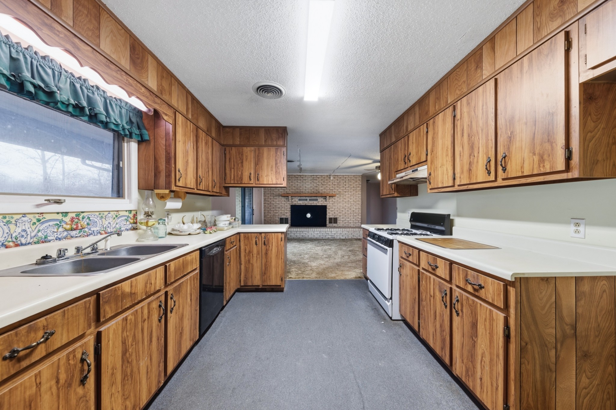 301 Sanford Lane Lawrenceburg TN 38464