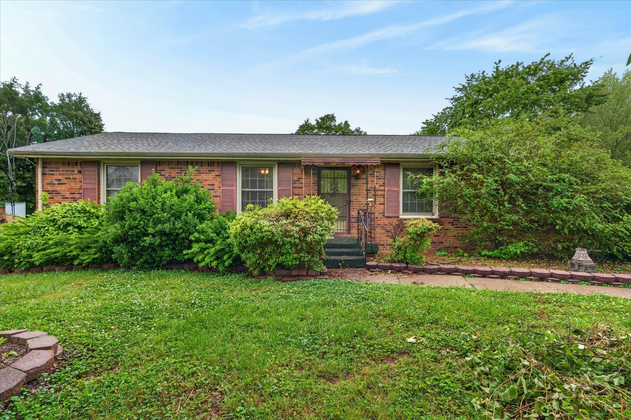 1886 Old Trenton Road Clarksville TN 37040