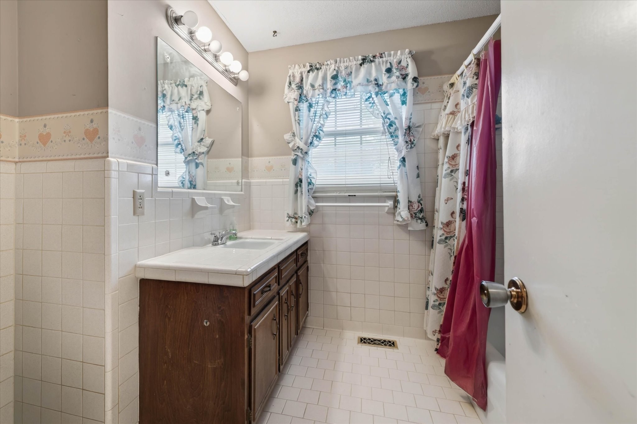 1886 Old Trenton Road Clarksville TN 37040