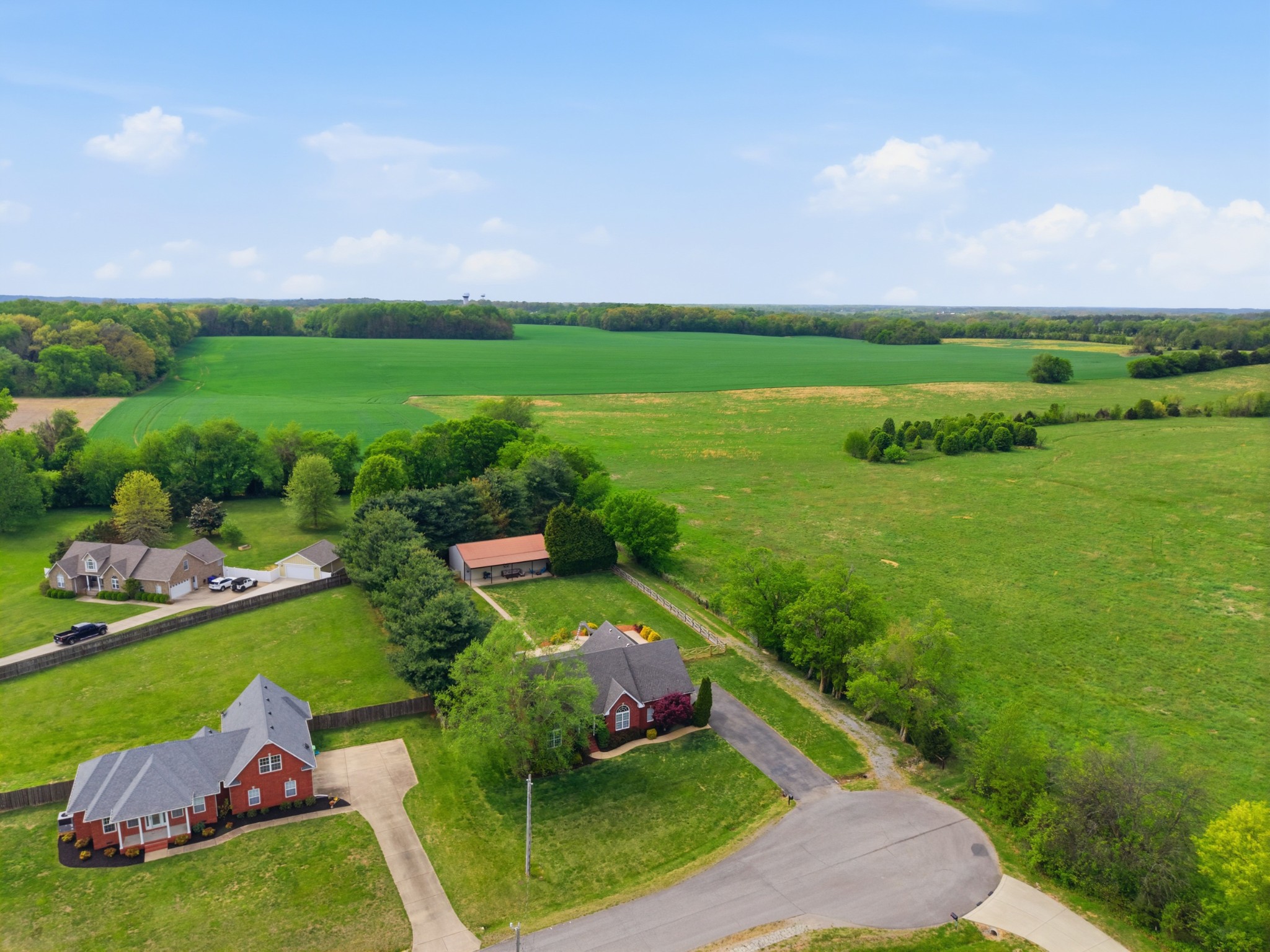 1013 Weiss Road Cottontown TN 37048