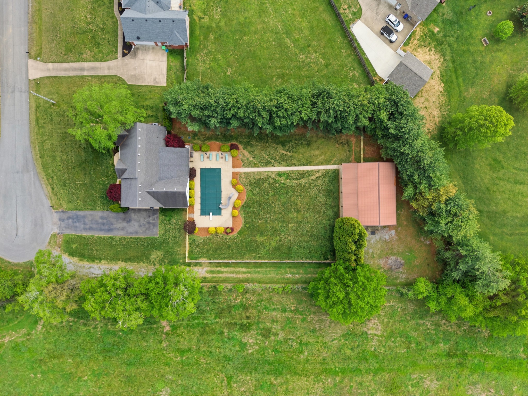 1013 Weiss Road Cottontown TN 37048