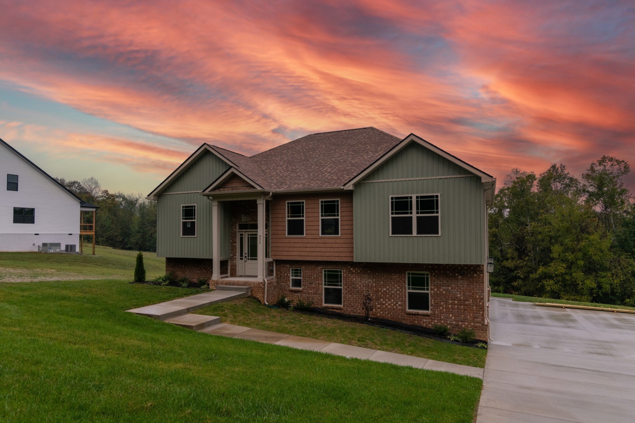 Clarksville TN, 975 Palmyra Road