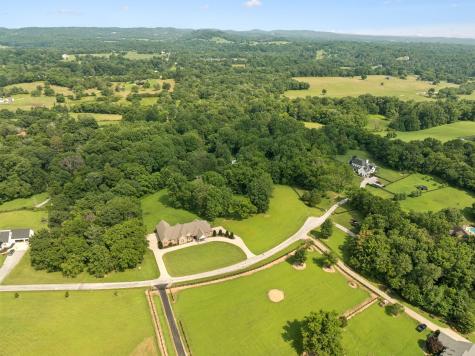 5106 Heron Hill Lane Thompsons Station TN 37179
