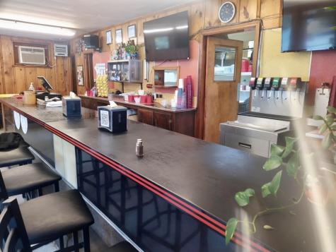 437 W Main Street Waverly TN 37185