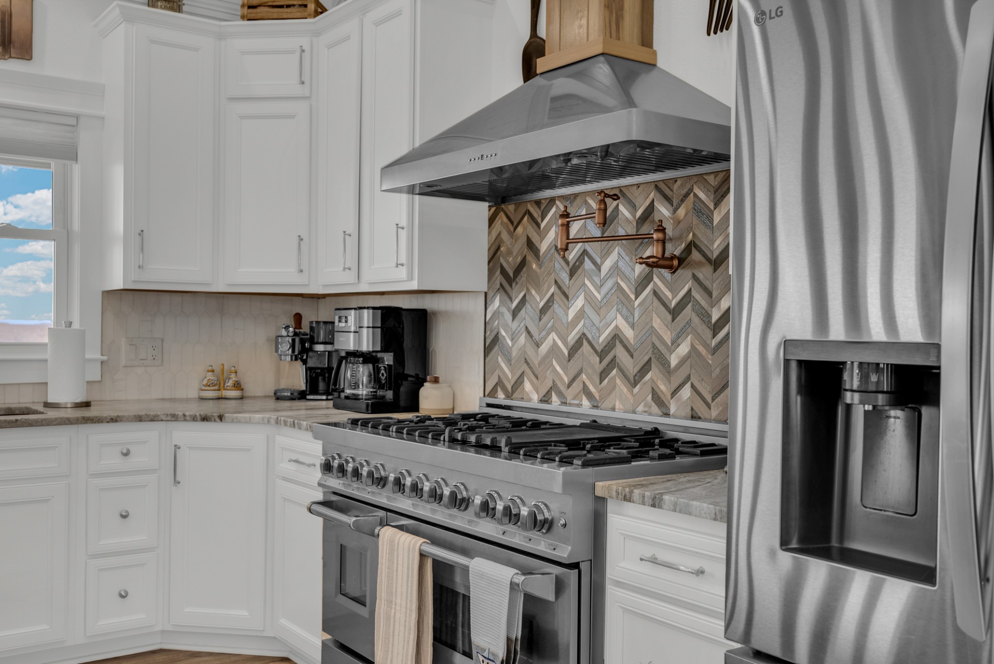 209 N Rockfish Lane Hilham TN 38568