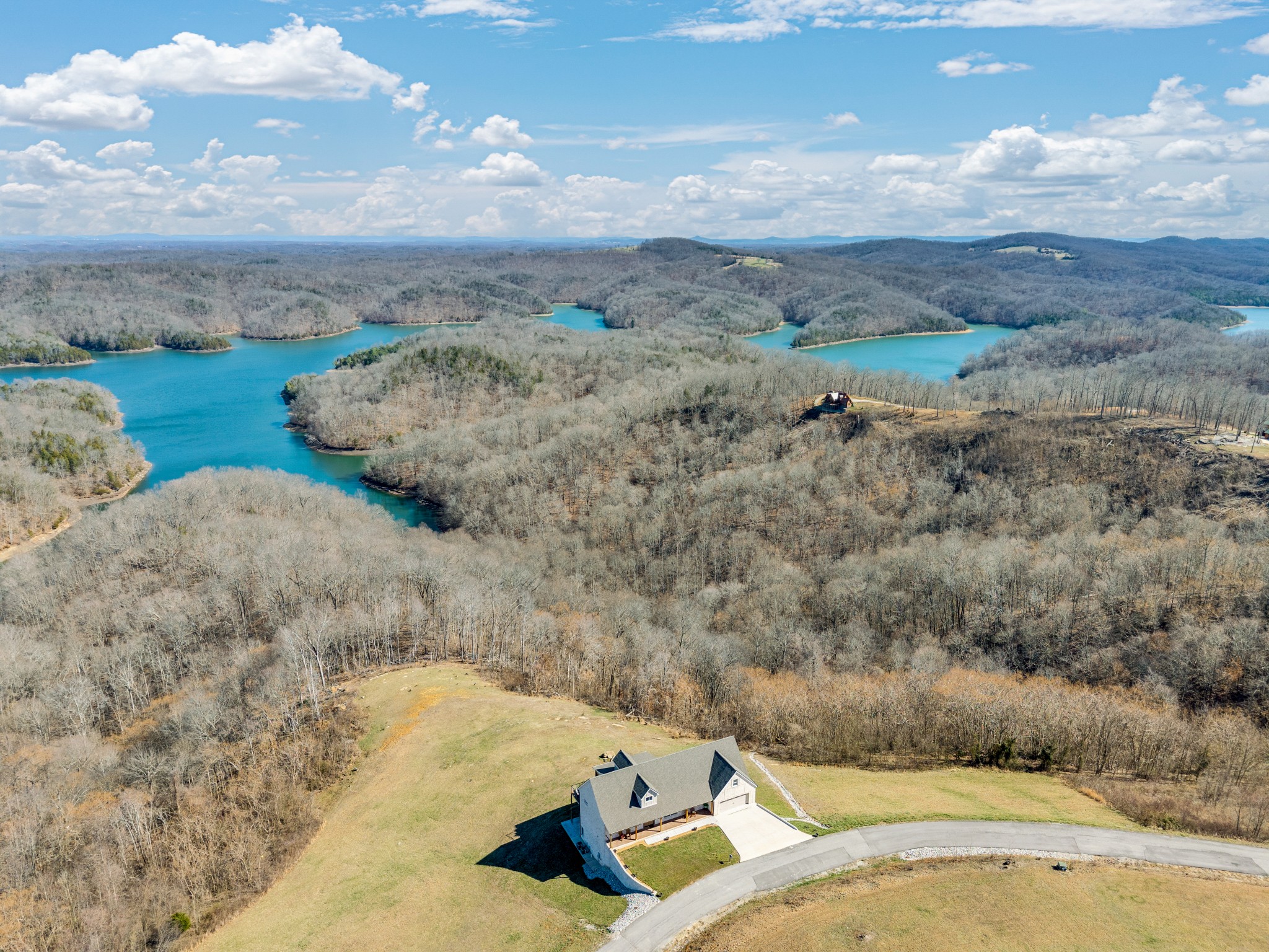 209 N Rockfish Lane Hilham TN 38568