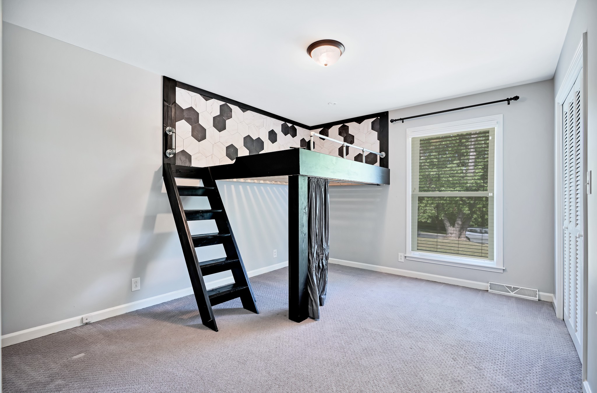 202 Chip N Dale Drive Clarksville TN 37043