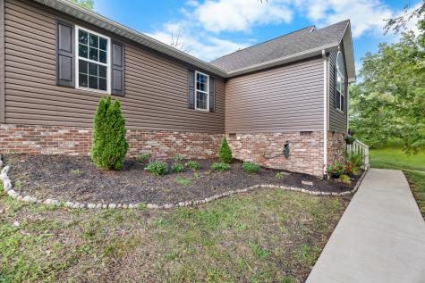 1356 Sayles Circle Lawrenceburg TN 38464