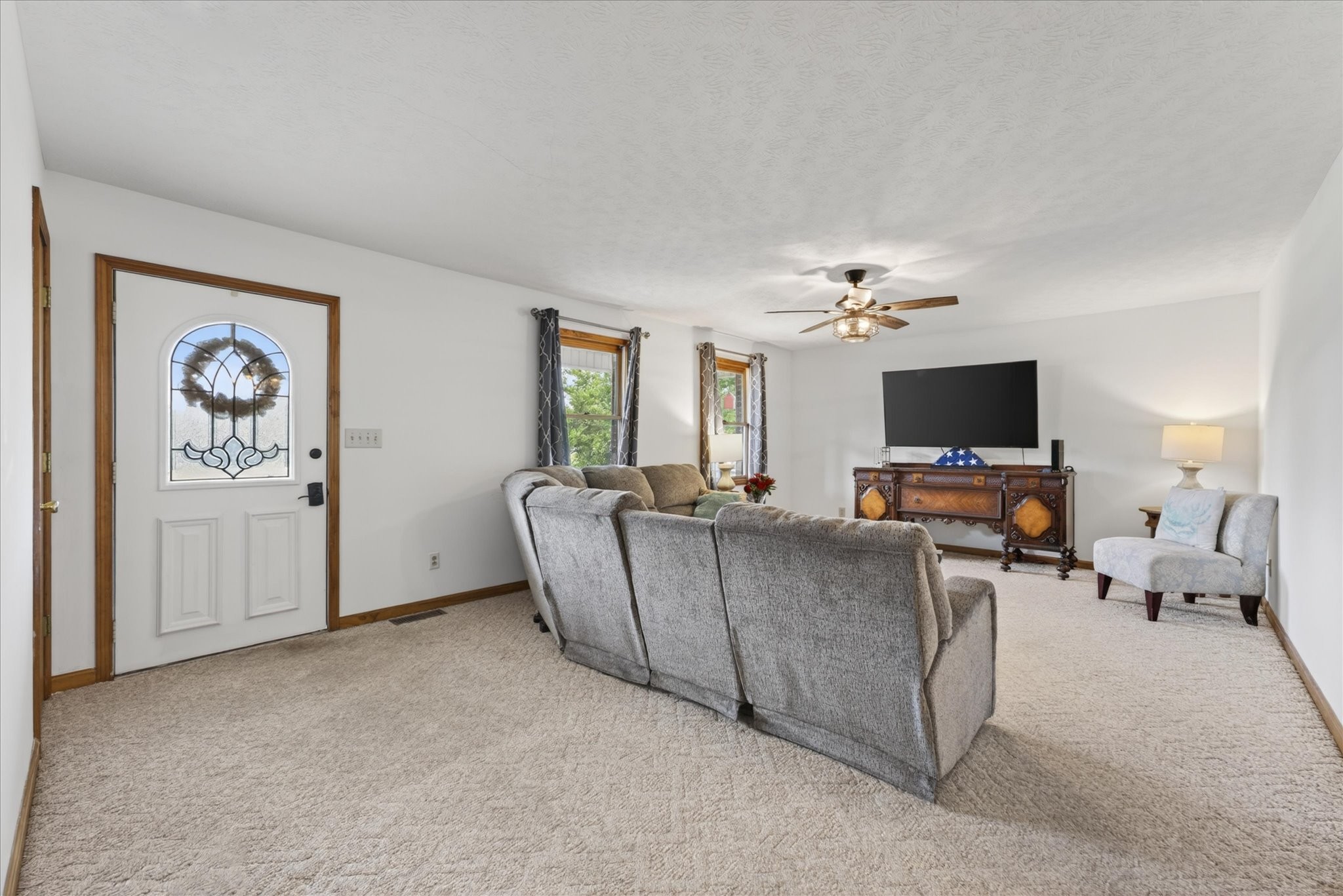 1649 N Main Street Tennessee Ridge TN 37178