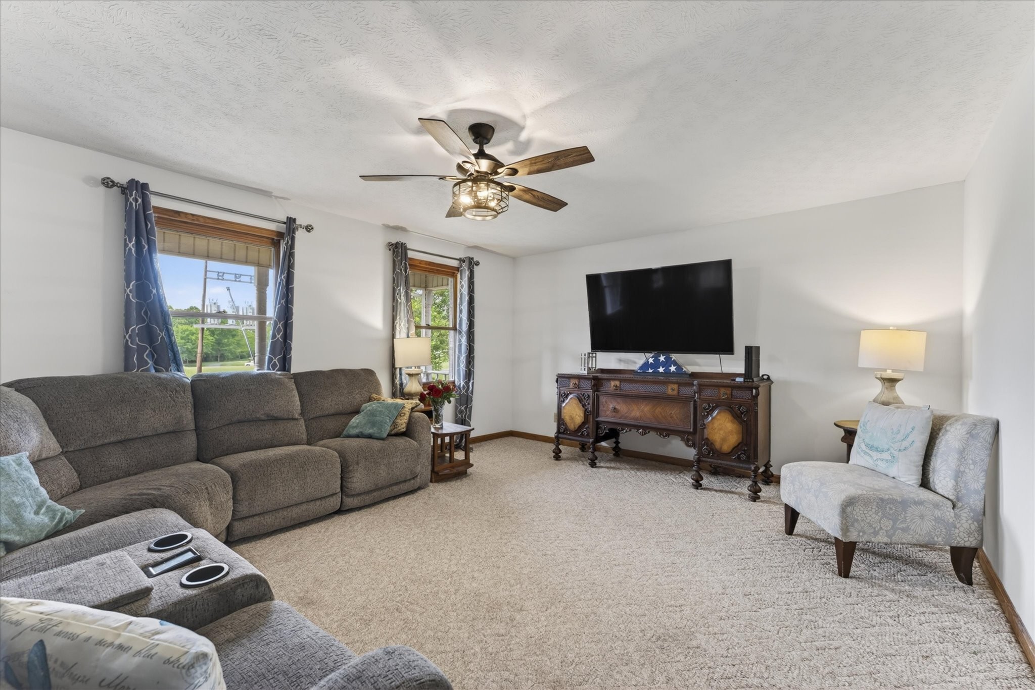 1649 N Main Street Tennessee Ridge TN 37178