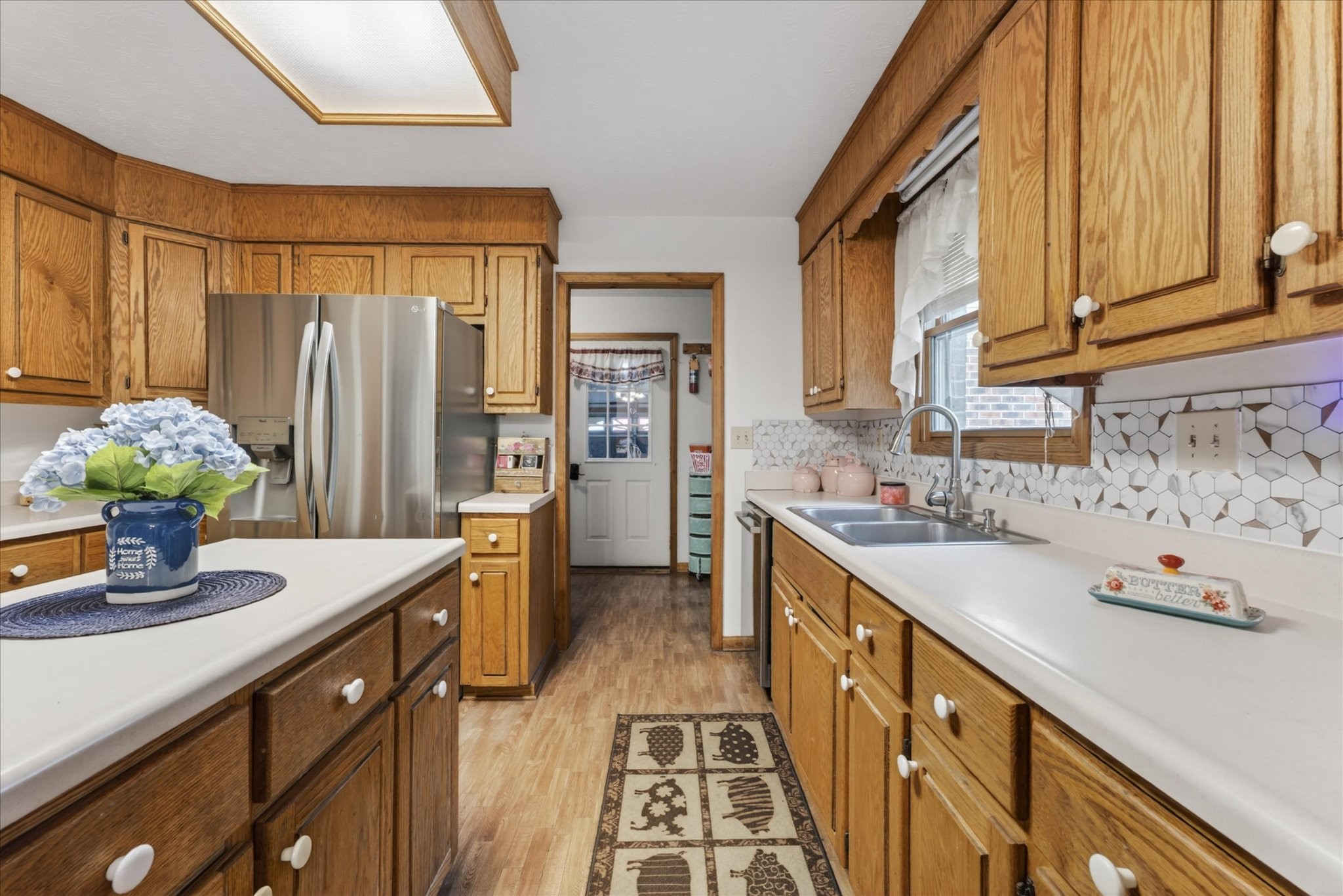 1649 N Main Street Tennessee Ridge TN 37178