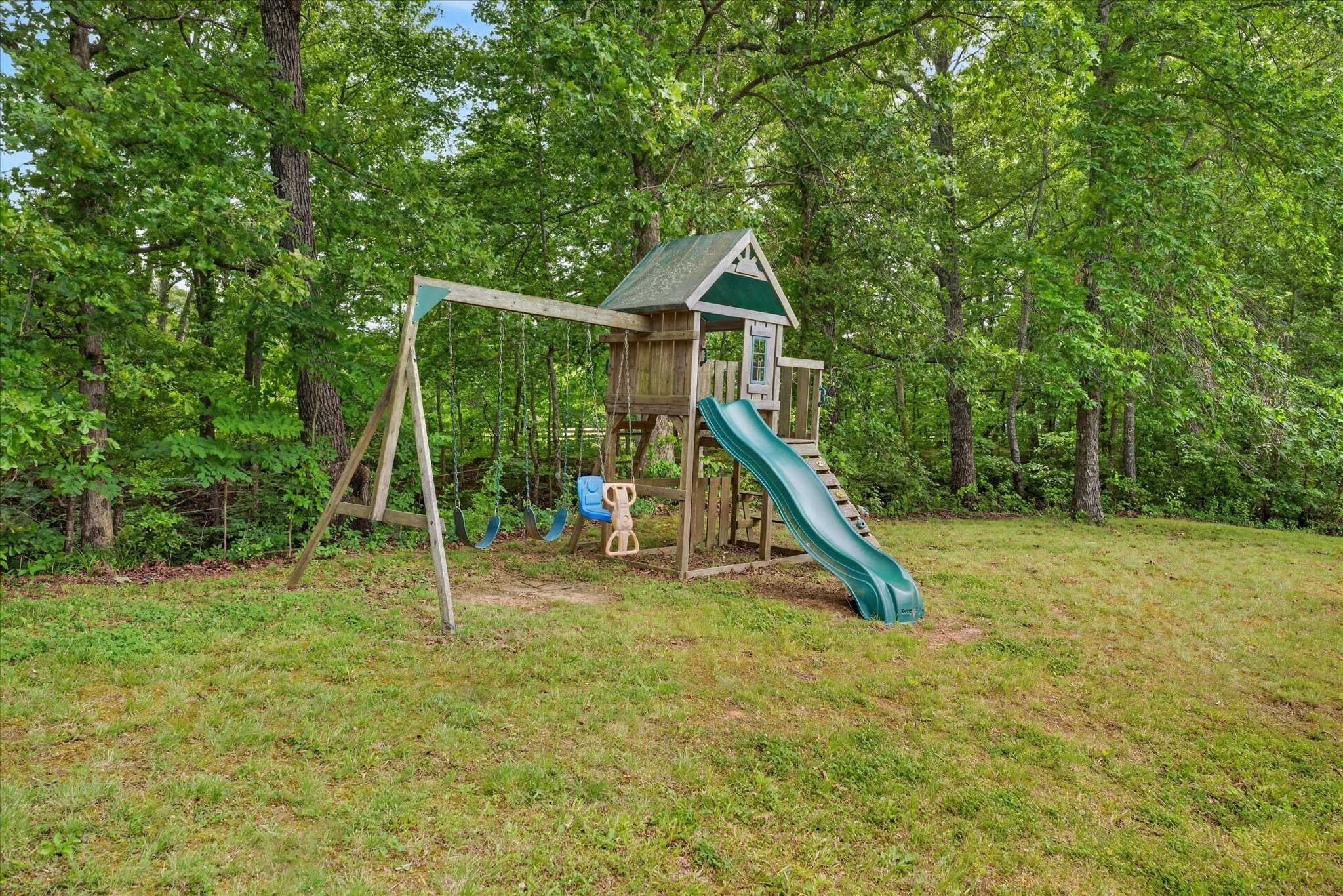 1649 N Main Street Tennessee Ridge TN 37178