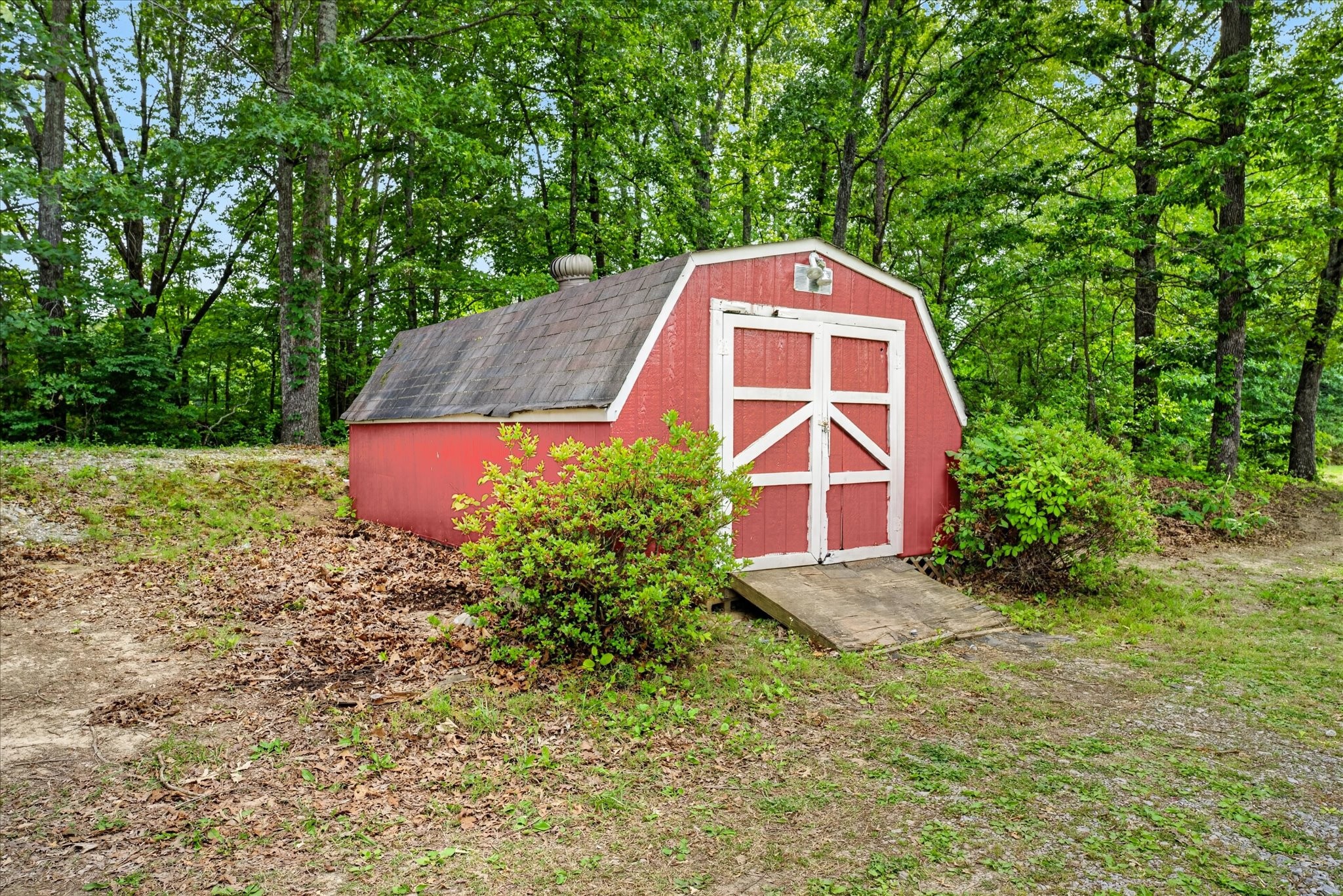 1649 N Main Street Tennessee Ridge TN 37178