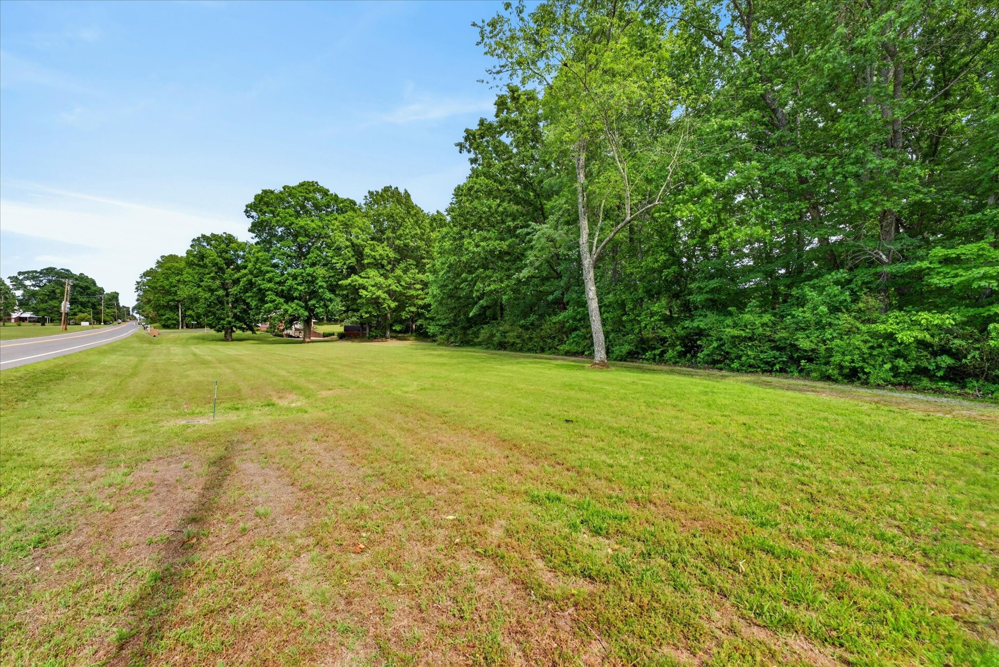 1649 N Main Street Tennessee Ridge TN 37178
