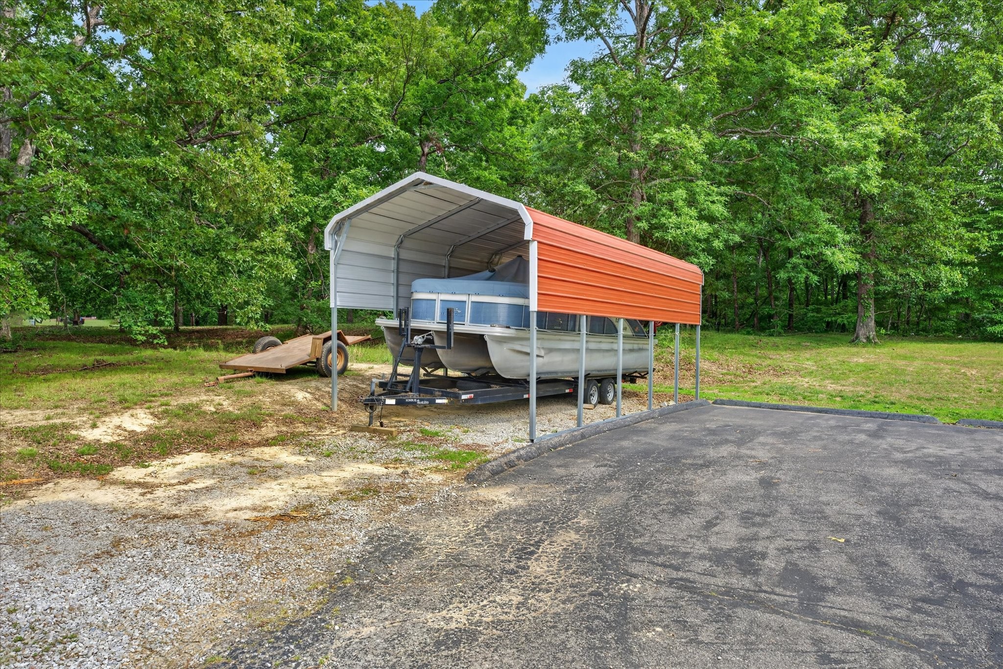 1649 N Main Street Tennessee Ridge TN 37178
