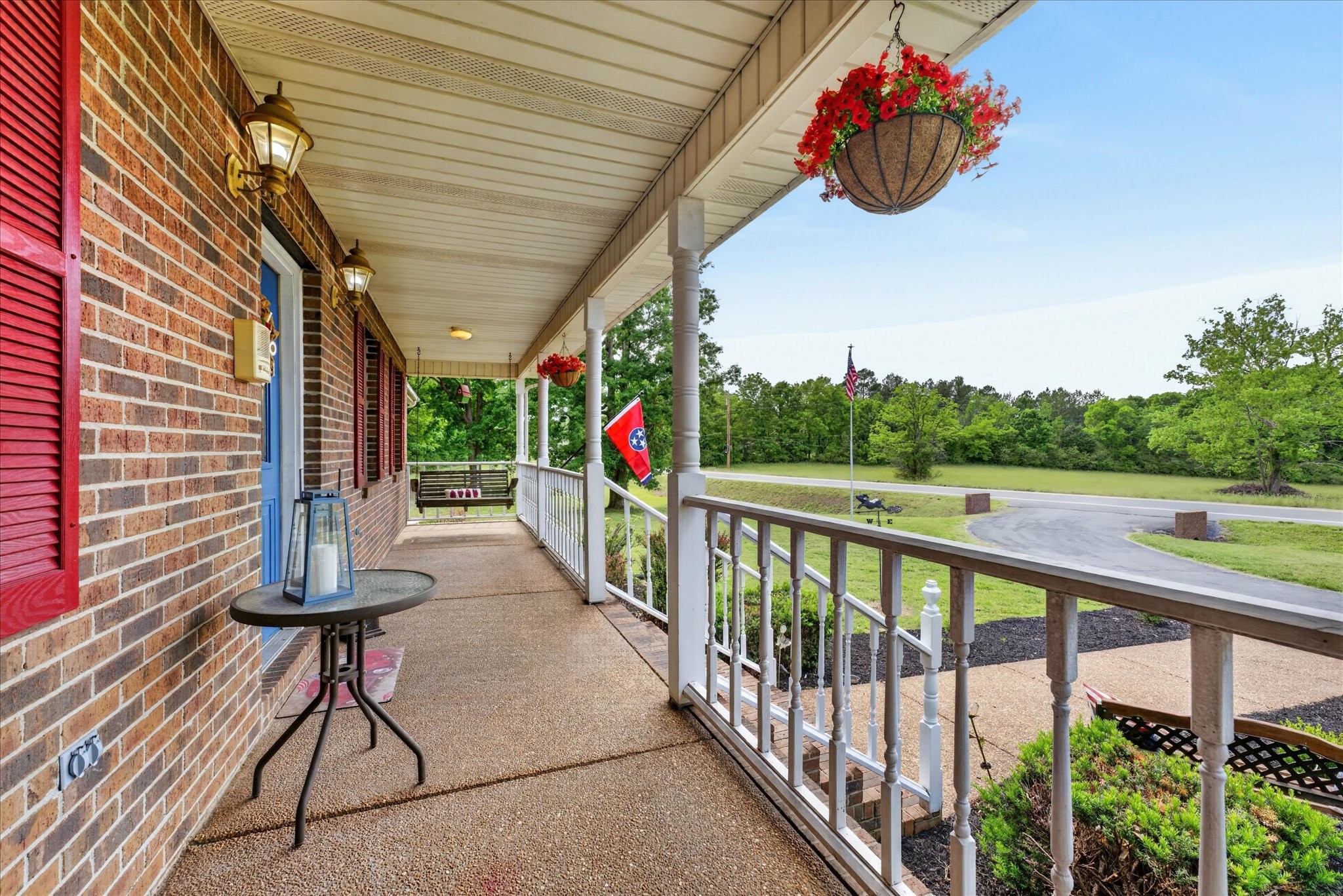 1649 N Main Street Tennessee Ridge TN 37178
