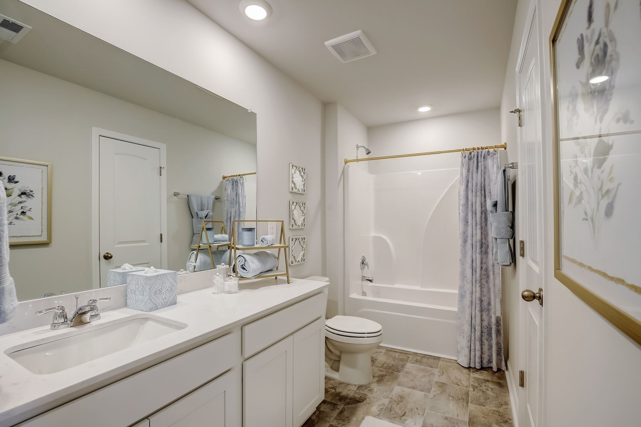 2256 Harlequin Point Lebanon TN 37090