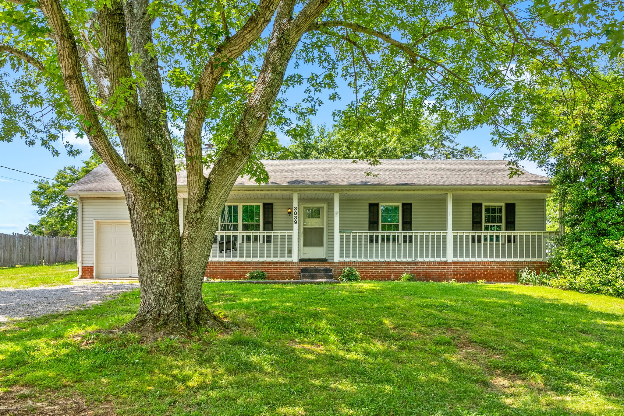 3039 Highway 49, E Charlotte TN 37036
