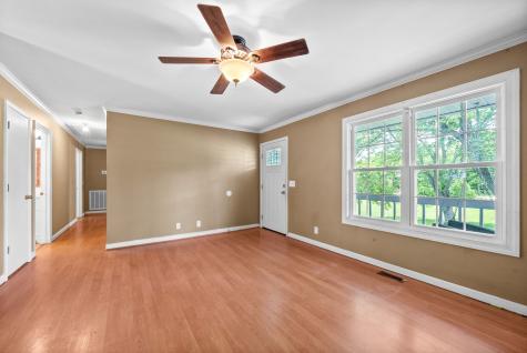 3039 Highway 49, E Charlotte TN 37036