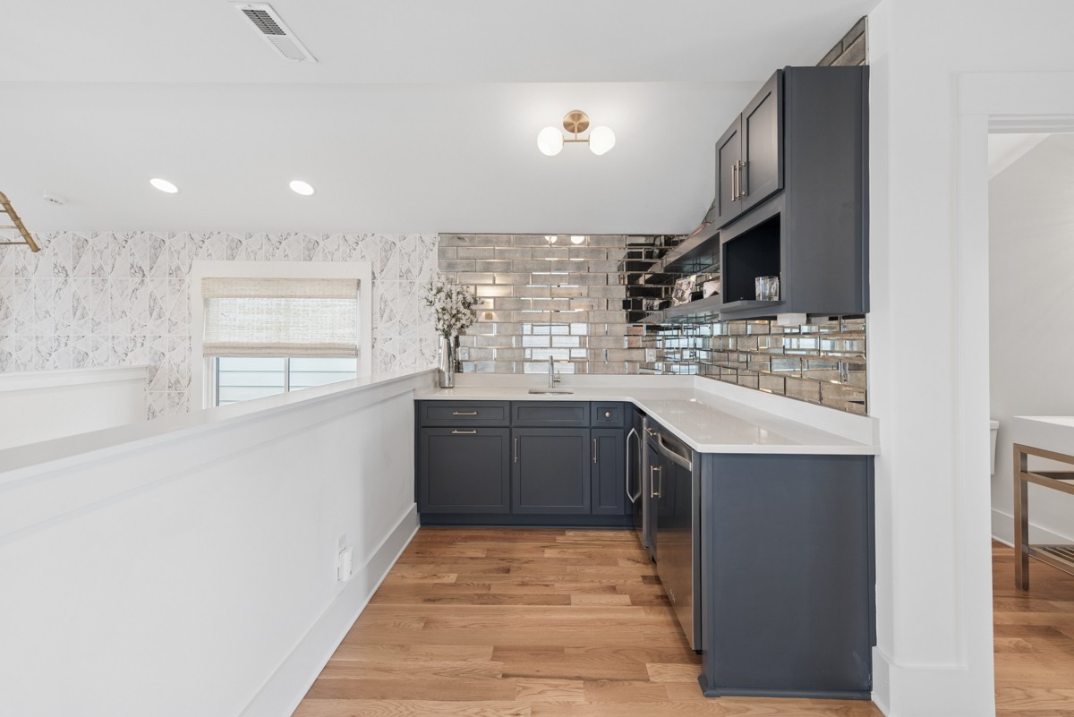 809 45th Ave, N Nashville TN 37209