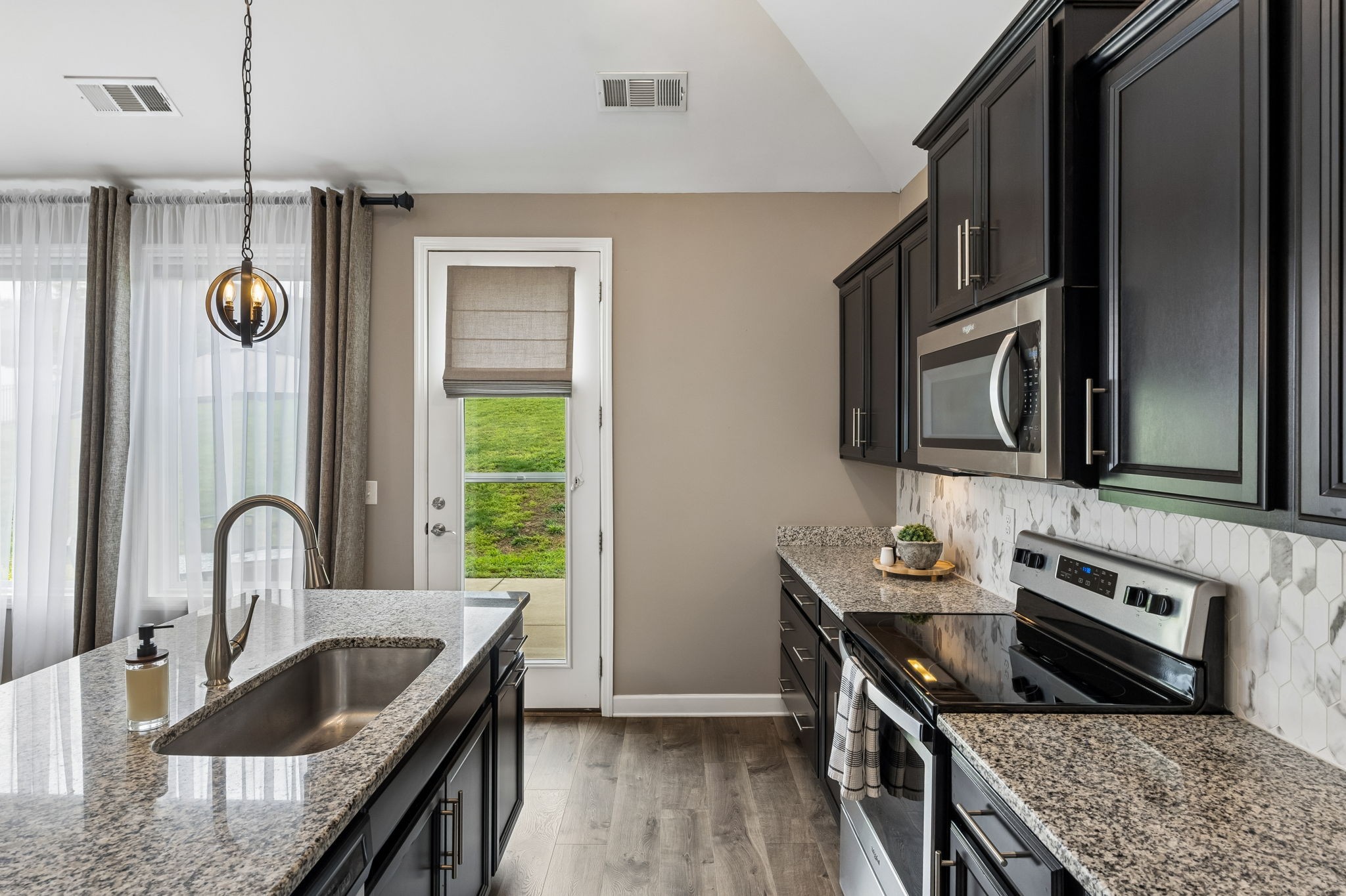 2702 Nottingham Drive Columbia TN 38401