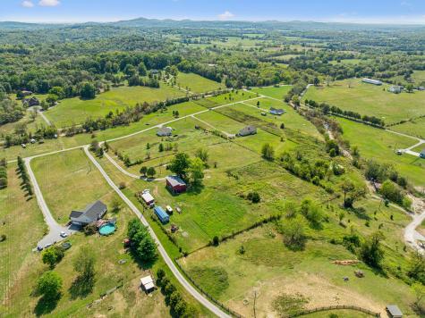677 Puckett Road Watertown TN 37184