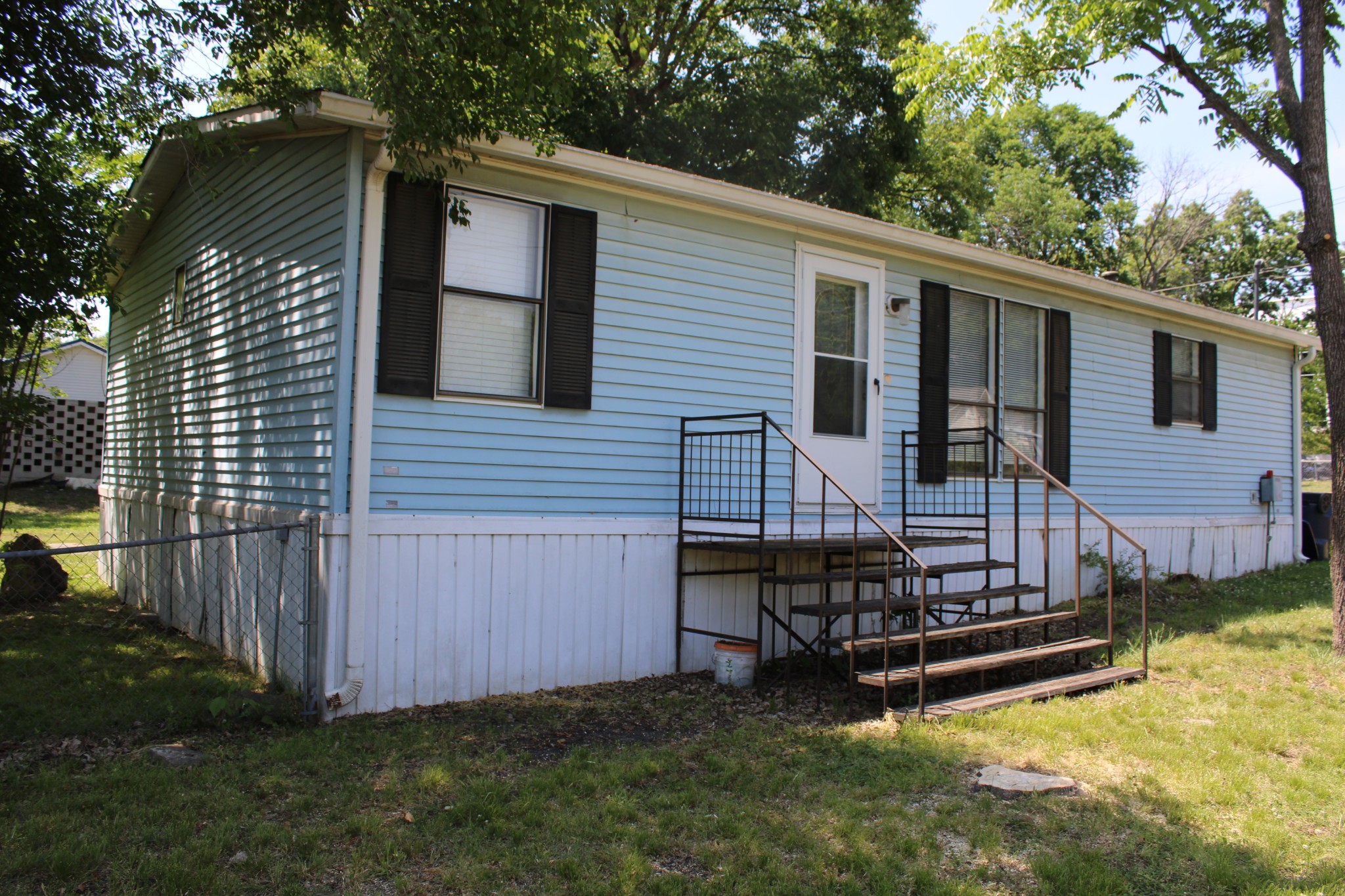 1706 Mars Street La Vergne TN 37086