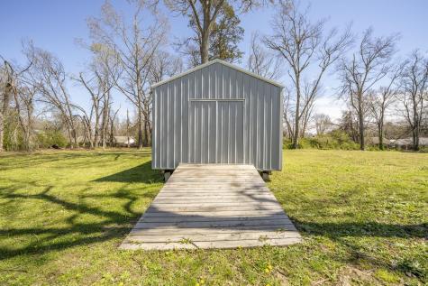 50 Perry Place Savannah TN 38372