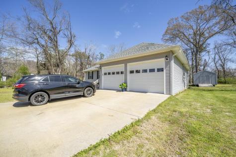 50 Perry Place Savannah TN 38372