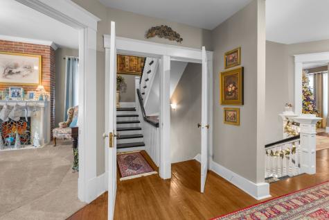 564 E Main Street Jackson TN 38301