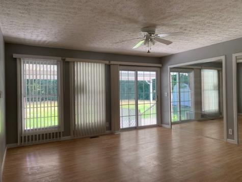 12 Fox Creek Court Manchester TN 37355